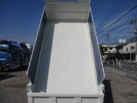 日野デュトロダンプ小型（2t・3t）[写真12]