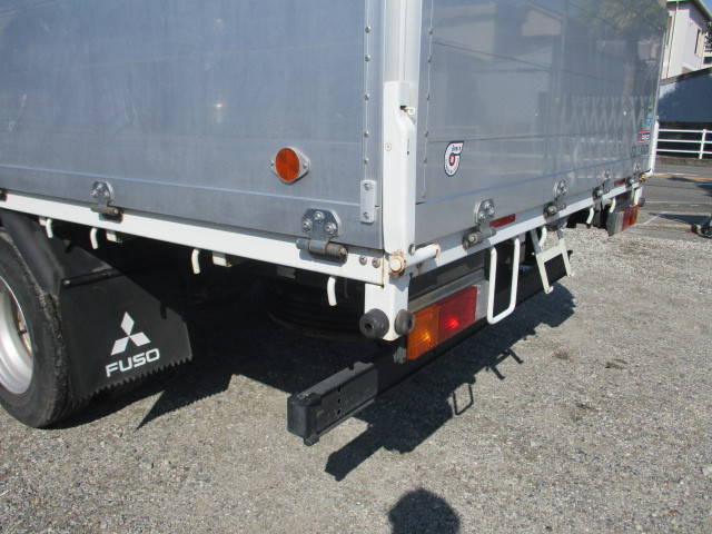 三菱ふそうキャンターアルミブロック小型（2t・3t）[写真13]