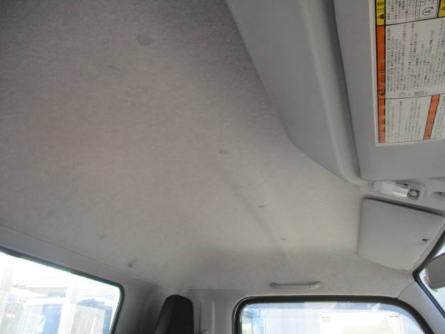 三菱ふそうキャンターアルミブロック小型（2t・3t）[写真24]