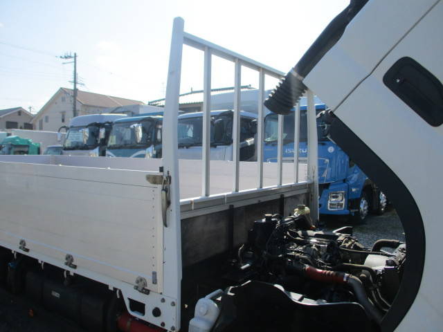 三菱ふそうキャンターアルミブロック小型（2t・3t）[写真36]