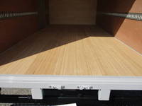 いすゞエルフアルミバン小型（2t・3t）[写真22]