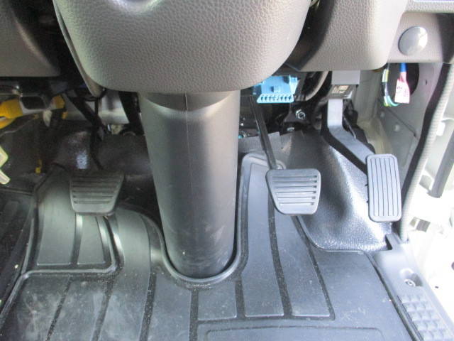 いすゞエルフアルミバン小型（2t・3t）[写真23]