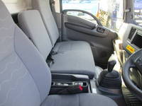 いすゞエルフアルミバン小型（2t・3t）[写真25]