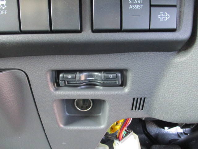 いすゞエルフアルミバン小型（2t・3t）[写真29]