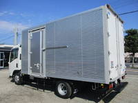 いすゞエルフアルミバン小型（2t・3t）[写真02]