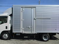 いすゞエルフアルミバン小型（2t・3t）[写真07]