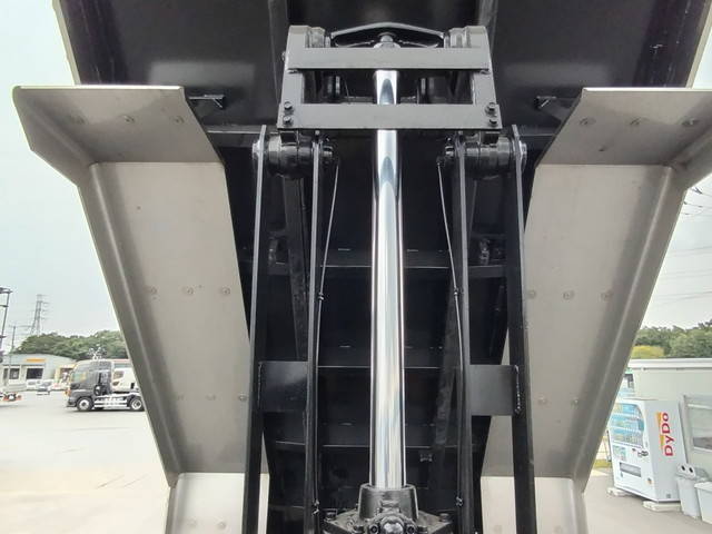 日野プロフィアダンプ大型（10t）[写真07]