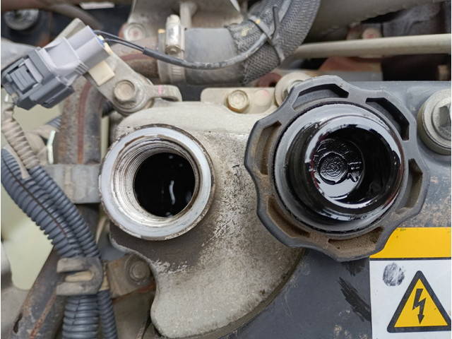 いすゞフォワードクレーン4段中型（4t）[写真12]