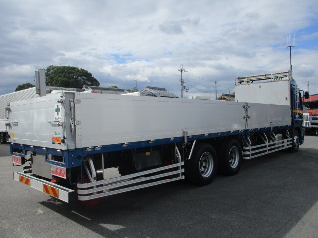 日野プロフィアアルミブロック大型（10t）[写真02]