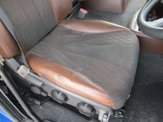 日野プロフィアアルミブロック大型（10t）[写真25]