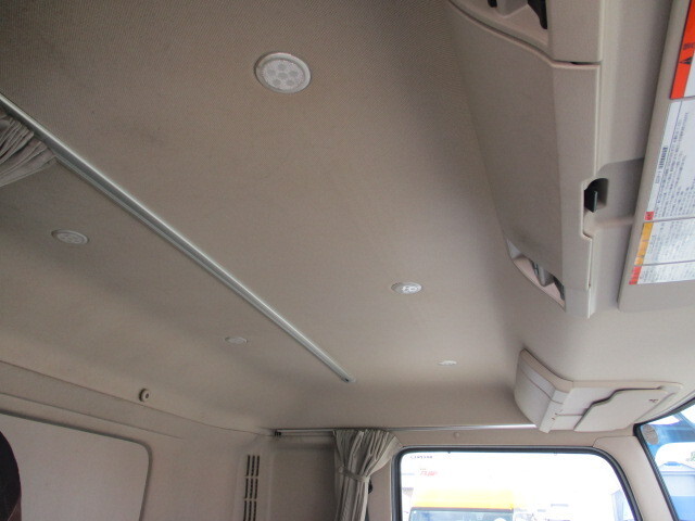 日野プロフィアアルミブロック大型（10t）[写真26]