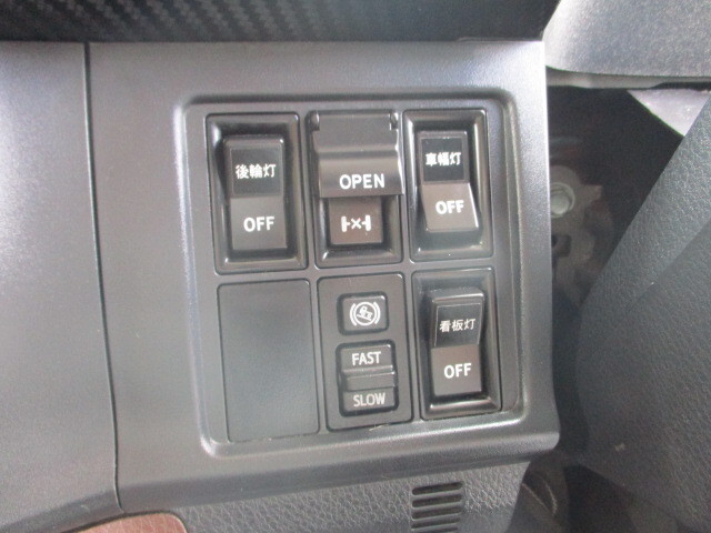 日野プロフィアアルミブロック大型（10t）[写真33]