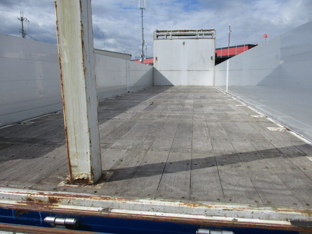 日野プロフィアアルミブロック大型（10t）[写真08]