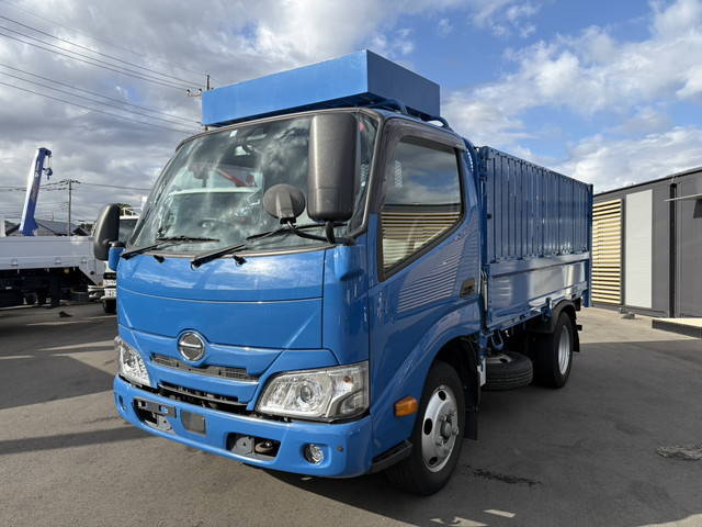 日野デュトロ平ボディ小型（2t・3t）[写真03]