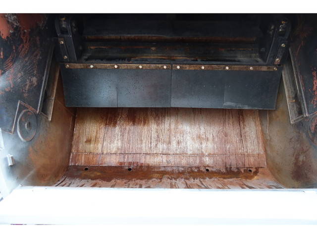 日野デュトロパッカー車（塵芥車）小型（2t・3t）[写真12]