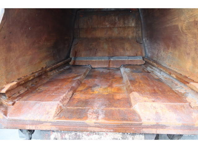 日野デュトロパッカー車（塵芥車）小型（2t・3t）[写真14]