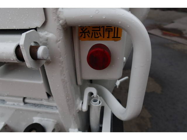 日野デュトロパッカー車（塵芥車）小型（2t・3t）[写真09]
