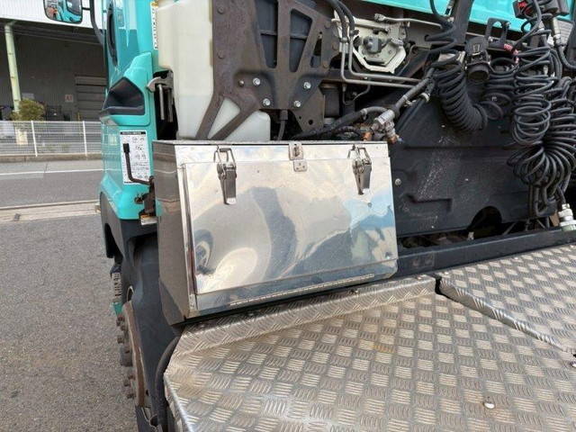 いすゞギガトレーラーヘッド（トラクターヘッド）大型（10t）[写真11]