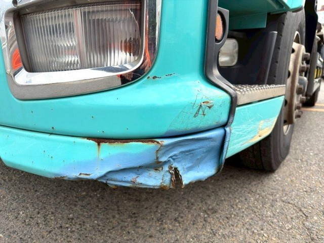 いすゞギガトレーラーヘッド（トラクターヘッド）大型（10t）[写真14]