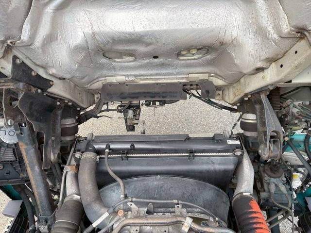 いすゞギガトレーラーヘッド（トラクターヘッド）大型（10t）[写真19]