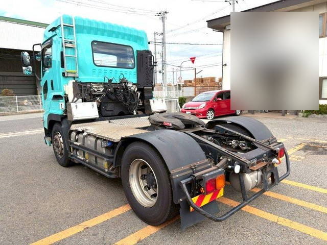 いすゞギガトレーラーヘッド（トラクターヘッド）大型（10t）[写真02]