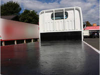 日産アトラス平ボディ小型（2t・3t）[写真17]