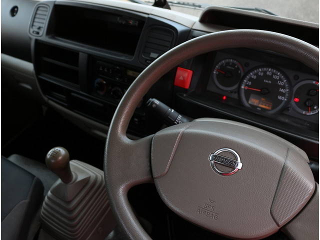 日産アトラス平ボディ小型（2t・3t）[写真18]