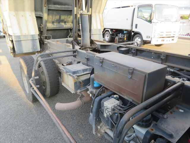 日野レンジャーダンプ中型（4t）[写真17]