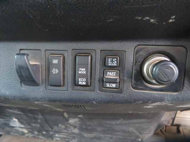 日野レンジャーダンプ中型（4t）[写真30]