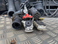 UDトラックスクオントレーラーヘッド（トラクターヘッド）大型（10t）[写真12]