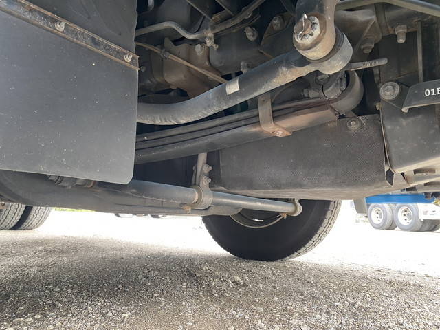 UDトラックスクオントレーラーヘッド（トラクターヘッド）大型（10t）[写真17]