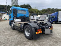 UDトラックスクオントレーラーヘッド（トラクターヘッド）大型（10t）[写真02]