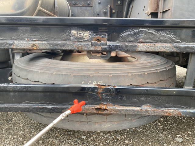 UDトラックスクオントレーラーヘッド（トラクターヘッド）大型（10t）[写真30]