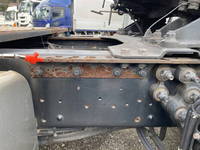 UDトラックスクオントレーラーヘッド（トラクターヘッド）大型（10t）[写真35]