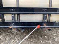 UDトラックスクオントレーラーヘッド（トラクターヘッド）大型（10t）[写真37]