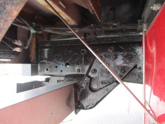 いすゞギガアルミウイング大型（10t）[写真14]