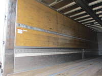 いすゞギガアルミウイング大型（10t）[写真20]