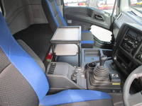 いすゞギガアルミウイング大型（10t）[写真28]