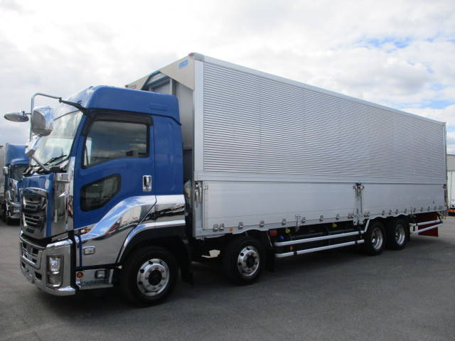 いすゞギガアルミウイング大型（10t）[写真03]