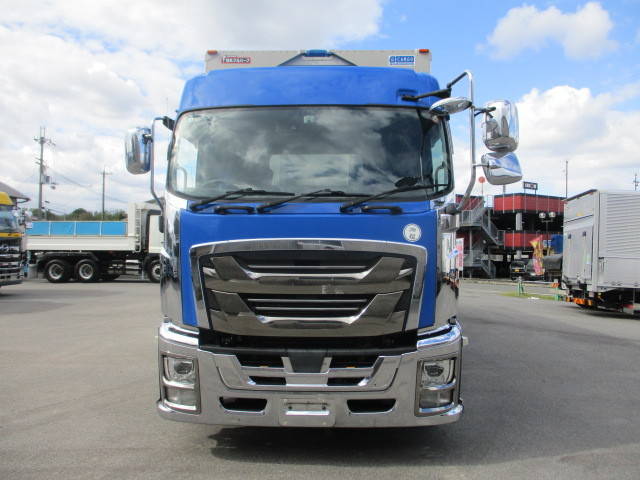 いすゞギガアルミウイング大型（10t）[写真05]