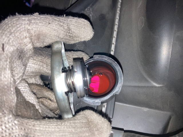 トヨタトヨエース平ボディ小型（2t・3t）[写真18]