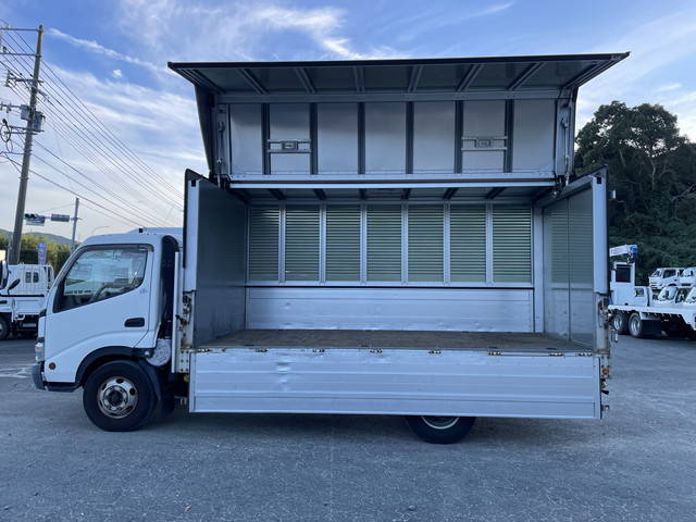 トヨタトヨエースアルミウイング小型（2t・3t）[写真06]