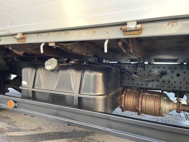 いすゞエルフアルミブロック小型（2t・3t）[写真12]