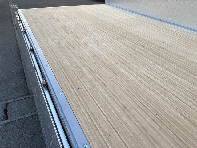 いすゞエルフアルミブロック小型（2t・3t）[写真06]