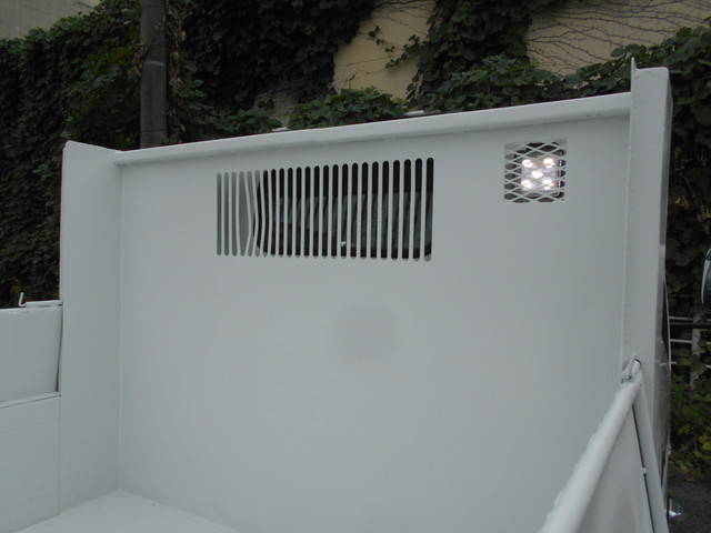 三菱ふそうキャンターダンプ小型（2t・3t）[写真10]