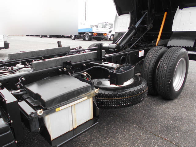 三菱ふそうキャンターダンプ小型（2t・3t）[写真14]