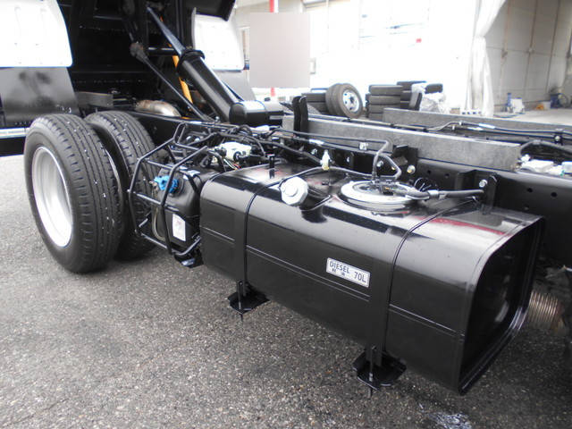 三菱ふそうキャンターダンプ小型（2t・3t）[写真15]