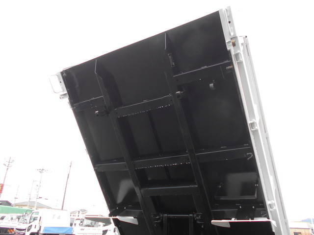 三菱ふそうキャンターダンプ小型（2t・3t）[写真17]