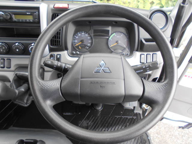 三菱ふそうキャンターダンプ小型（2t・3t）[写真27]