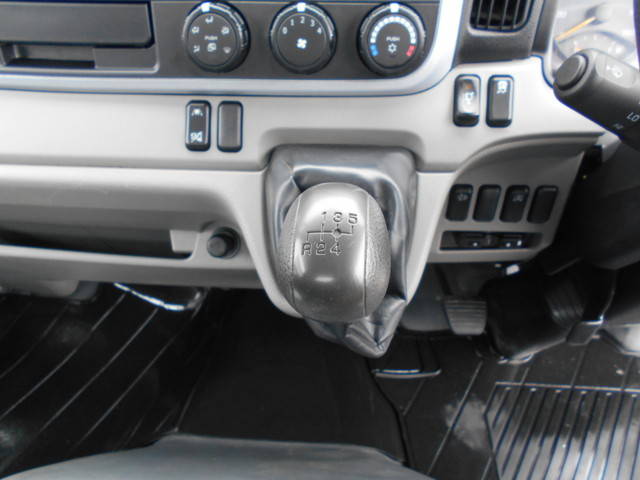 三菱ふそうキャンターダンプ小型（2t・3t）[写真28]